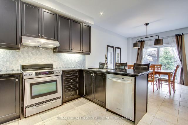 749 Valley Green Tr, House detached with 4 bedrooms, 5 bathrooms and 6 parking in Newmarket ON | Image 3
