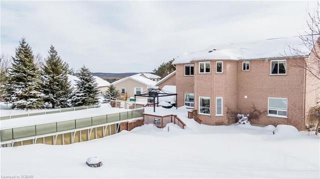 18 Davenport Drive, House detached with 4 bedrooms, 3 bathrooms and 6 parking in Springwater ON | Image 29