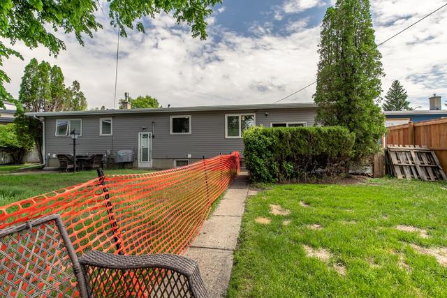 1008 30 Street S, House detached with 3 bedrooms, 2 bathrooms and 2 parking in Lethbridge AB | Image 44