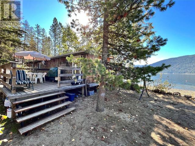 8554 97a Highway, House detached with 2 bedrooms, 1 bathrooms and null parking in North Okanagan F BC | Image 11