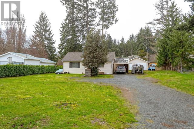5580 Island Hwy W, House detached with 2 bedrooms, 1 bathrooms and 4 parking in Nanaimo H BC | Image 2