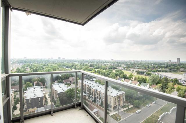 1512 - 15 Greenview Ave, Condo with 2 bedrooms, 2 bathrooms and 1 parking in Toronto ON | Image 6