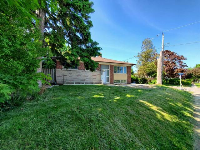 374 Phillip Murray Ave E, House detached with 3 bedrooms, 1 bathrooms and 3 parking in Oshawa ON | Image 6