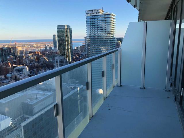 3203 - 197 Yonge St, Condo with 1 bedrooms, 1 bathrooms and 0 parking in Toronto ON | Image 11