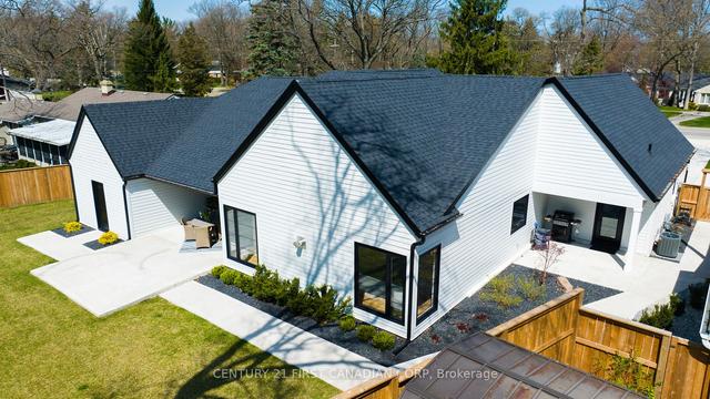 1337 Lakeshore Rd, House detached with 3 bedrooms, 2 bathrooms and 10 parking in Sarnia ON | Image 30