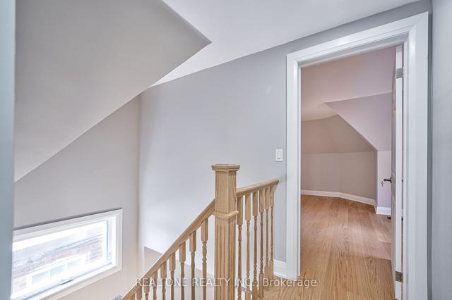 157 Glenholme Ave, House detached with 5 bedrooms, 5 bathrooms and 3 parking in Toronto ON | Image 18