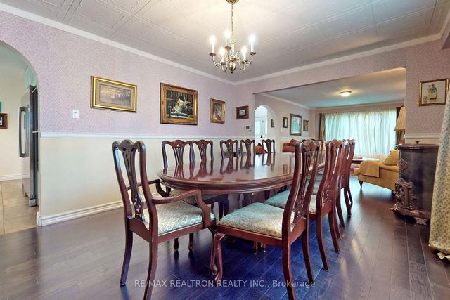 2 Nathan Crt, House detached with 4 bedrooms, 4 bathrooms and 6 parking in Vaughan ON | Image 31