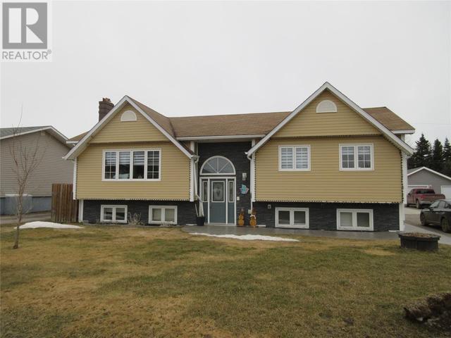 580 Main Street, House detached with 3 bedrooms, 1 bathrooms and null parking in Bishop's Falls NL | Image 5