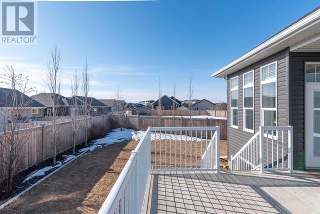 7303 - 37 Streetclose, House detached with 3 bedrooms, 2 bathrooms and 629 parking in Lloydminster (Part) AB | Image 41