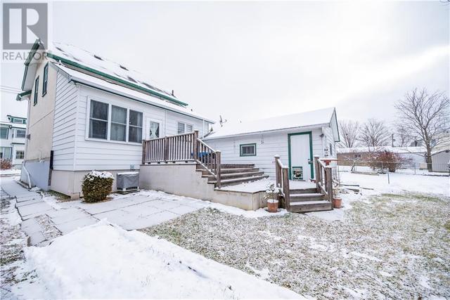 44 Bank Street S, House detached with 3 bedrooms, 2 bathrooms and 3 parking in Renfrew ON | Image 7