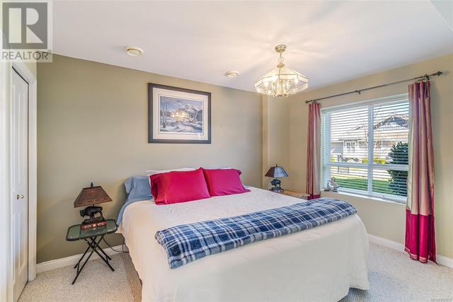 1340 Gabriola Dr, House attached with 3 bedrooms, 3 bathrooms and 2 parking in Parksville BC | Image 8