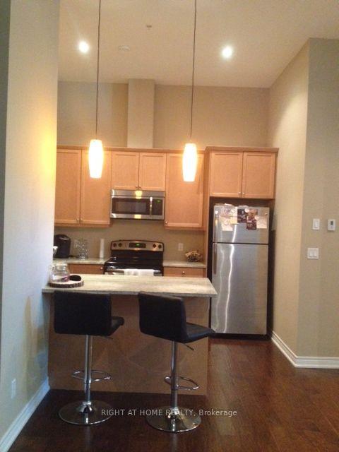 102 - 50 Murray St W, Condo with 2 bedrooms, 1 bathrooms and 1 parking in Hamilton ON | Image 16