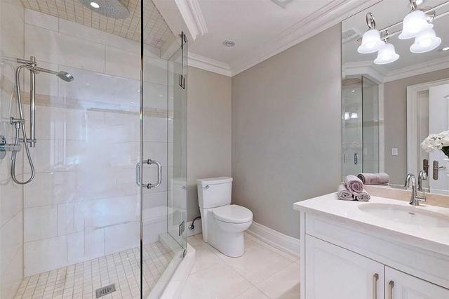 2 Geranium Crt, House detached with 5 bedrooms, 7 bathrooms and 9 parking in Toronto ON | Image 17