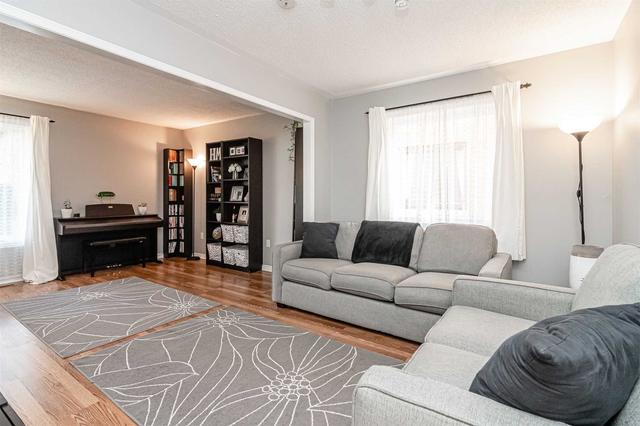 82 Hewitt Cres, House attached with 3 bedrooms, 2 bathrooms and 3 parking in Ajax ON | Image 20