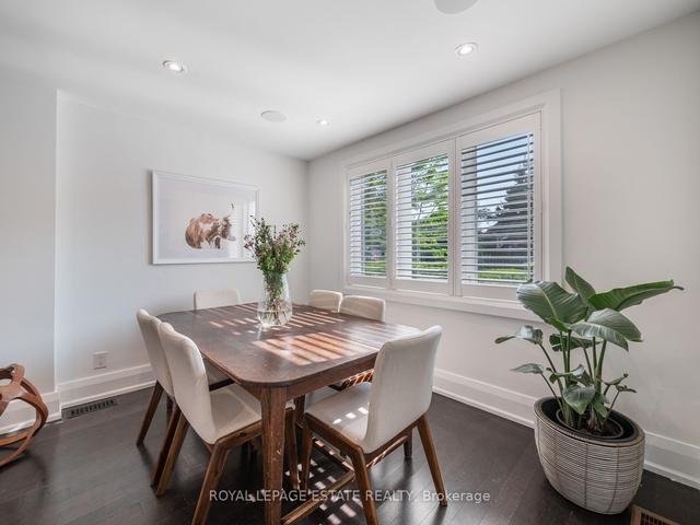 337 Blantyre Ave, House semidetached with 3 bedrooms, 2 bathrooms and 2 parking in Toronto ON | Image 3