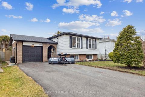 694 Waverly St N, House detached with 3 bedrooms, 2 bathrooms and 5 parking in Oshawa ON | Card Image