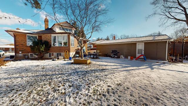 36 Samba Dr, House detached with 3 bedrooms, 3 bathrooms and 5 parking in Toronto ON | Image 33