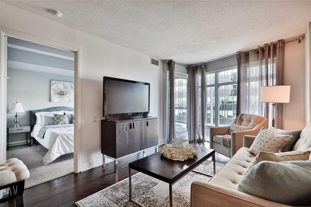 1706 - 2181 Yonge St, Condo with 1 bedrooms, 1 bathrooms and 1 parking in Toronto ON | Image 4