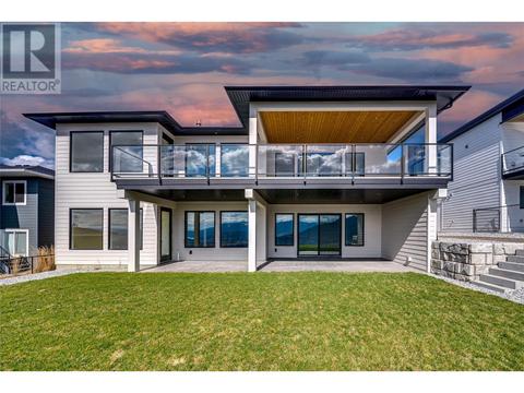 7155 Apex Drive, House detached with 4 bedrooms, 2 bathrooms and 2 parking in Vernon BC | Card Image