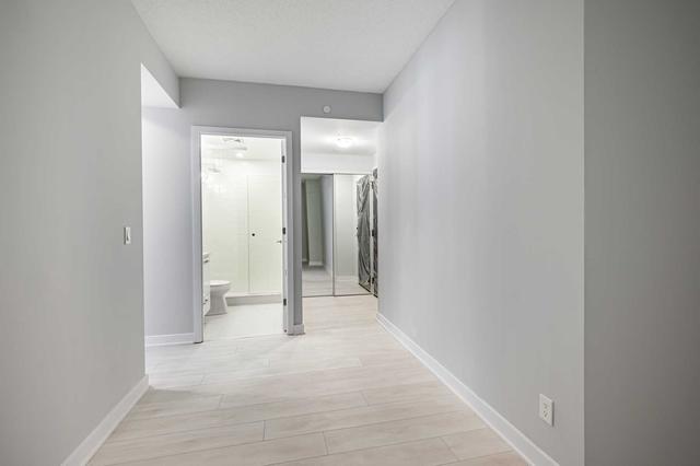310 - 2221 Yonge St, Condo with 1 bedrooms, 2 bathrooms and 0 parking in Toronto ON | Image 6