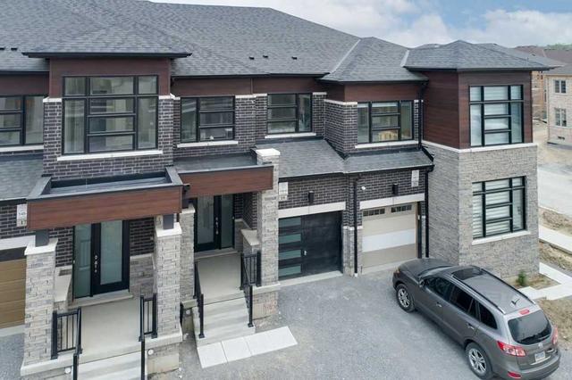 19 Boundary Blvd, House attached with 3 bedrooms, 3 bathrooms and 3 parking in Markham ON | Image 1