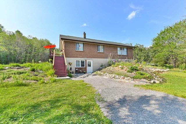 343 Freeburn Rd, House detached with 3 bedrooms, 1 bathrooms and 6 parking in Addington Highlands ON | Image 1