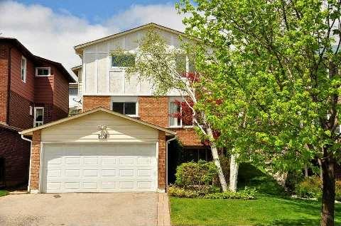 40 Henricks Rd, House attached with 4 bedrooms, 4 bathrooms and 4 parking in Markham ON | Image 2