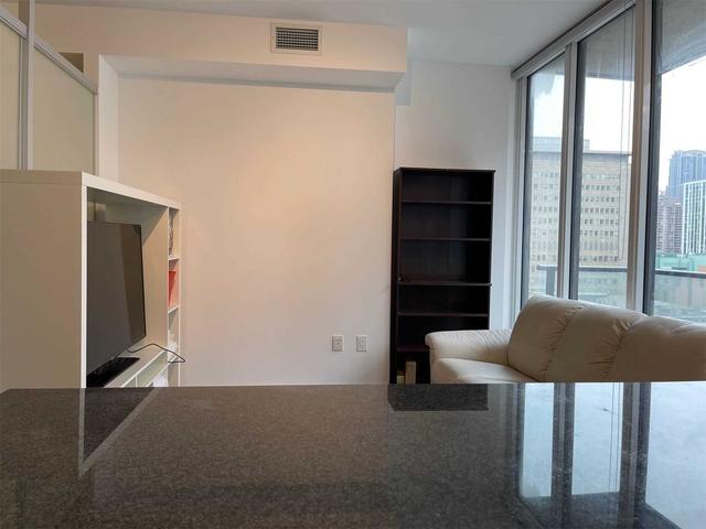 1710 - 426 University Ave, Condo with 1 bedrooms, 1 bathrooms and 0 parking in Toronto ON | Image 25