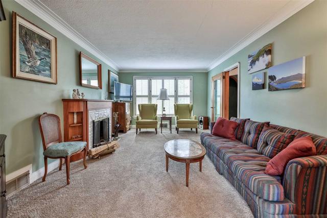 10 Annesley Ave, House detached with 5 bedrooms, 2 bathrooms and 3 parking in Toronto ON | Image 26