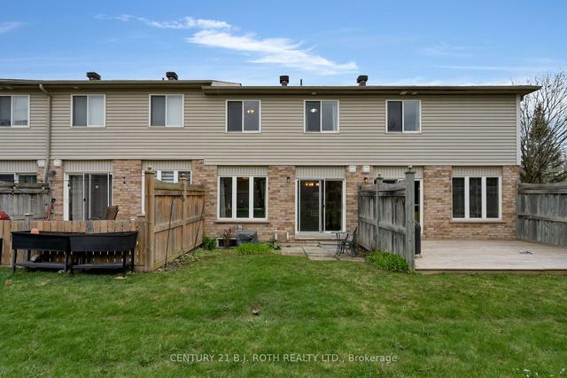 30 - 430 Mapleview Dr E, Townhouse with 3 bedrooms, 2 bathrooms and 2 parking in Barrie ON | Image 15