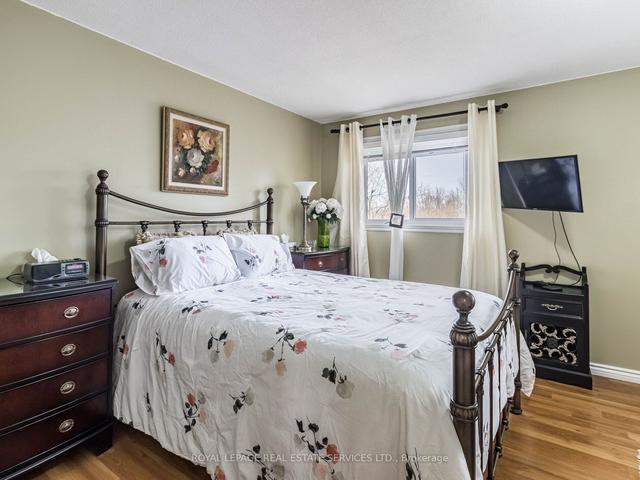 45 Tara Park Cres, Townhouse with 3 bedrooms, 2 bathrooms and 2 parking in Brampton ON | Image 10