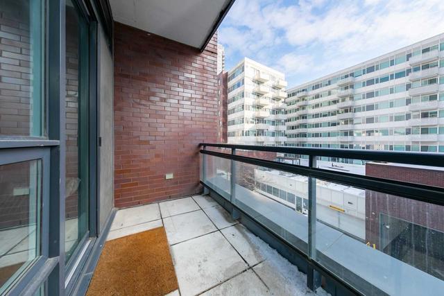 302 - 225 Sackville St, Condo with 0 bedrooms, 1 bathrooms and 1 parking in Toronto ON | Image 2