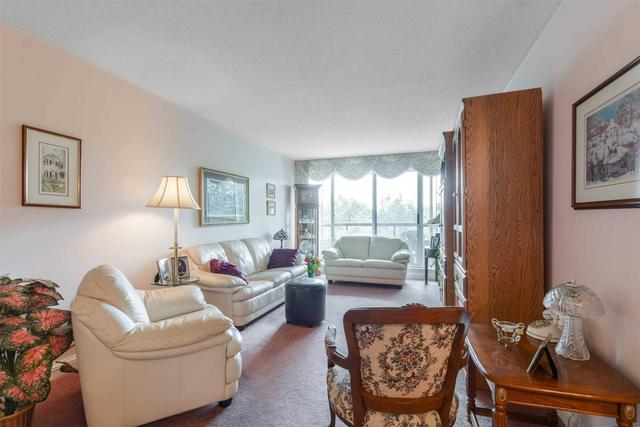 307 - 22 Hanover Rd, Condo with 2 bedrooms, 2 bathrooms and 2 parking in Brampton ON | Image 5