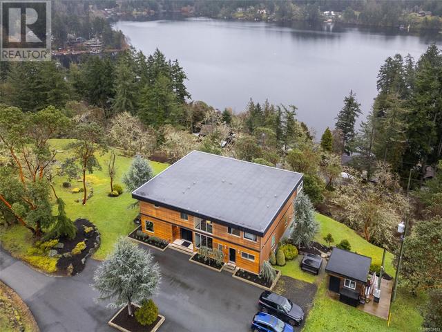 4810 Prospect Lake Rd, House detached with 8 bedrooms, 7 bathrooms and 10 parking in Saanich BC | Image 6