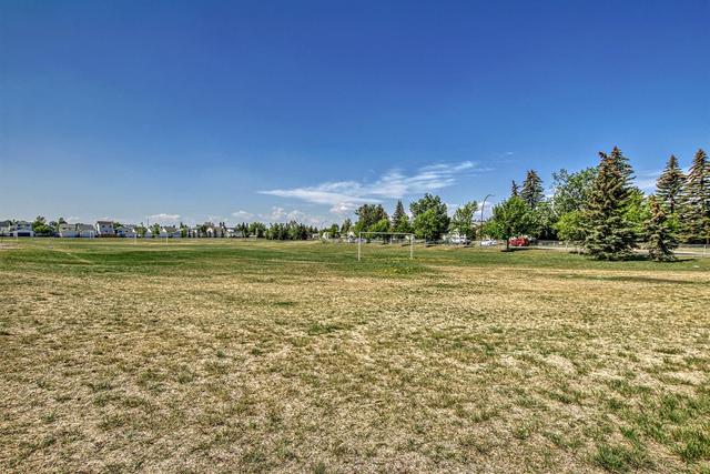 51 Erin Grove Bay Se, House detached with 3 bedrooms, 2 bathrooms and 4 parking in Calgary AB | Image 45