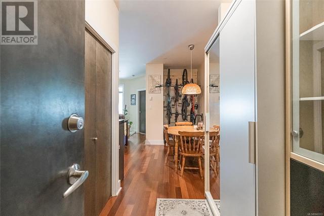 Spacious entrance with built in storage & coat closet | Image 2