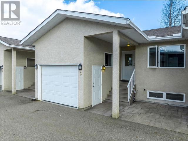 3 - 151 Columbia Park Drive, House attached with 3 bedrooms, 1 bathrooms and 2 parking in Revelstoke BC | Image 2