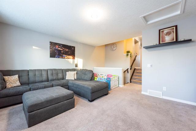 20 Hillcrest Link Sw, House detached with 3 bedrooms, 2 bathrooms and 4 parking in Calgary AB | Image 28
