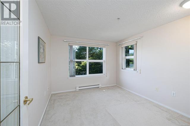 203 - 1485 Garnet Rd, Condo with 2 bedrooms, 2 bathrooms and null parking in Saanich BC | Image 14