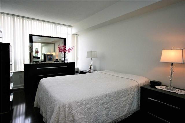 1004 - 24 Hanover Rd, Condo with 2 bedrooms, 2 bathrooms and 1 parking in Brampton ON | Image 18