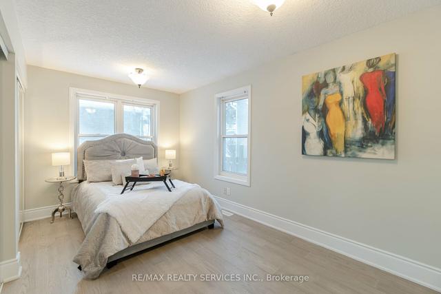 26 Stevenson St N, House detached with 3 bedrooms, 3 bathrooms and 2 parking in Guelph ON | Image 13