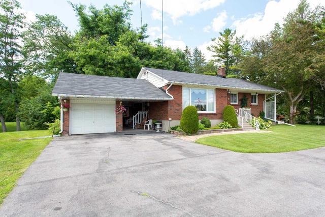 349 Angeline St, House detached with 2 bedrooms, 1 bathrooms and 7 parking in Kawartha Lakes ON | Image 1