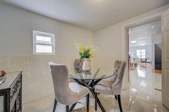 165 Wallace Ave, House semidetached with 3 bedrooms, 2 bathrooms and 1 parking in Toronto ON | Image 7