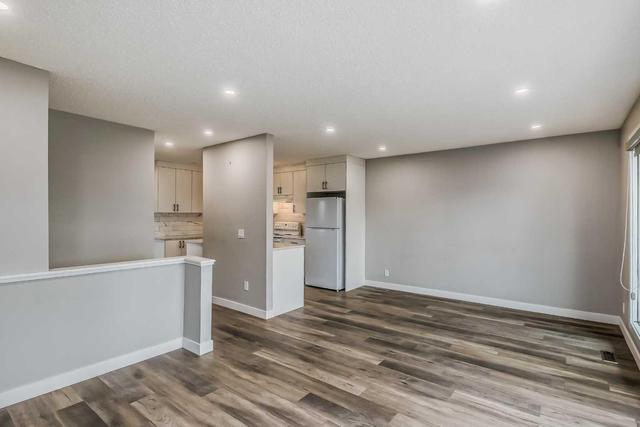 120 Bermuda Road Nw, Home with 4 bedrooms, 2 bathrooms and null parking in Calgary AB | Image 10