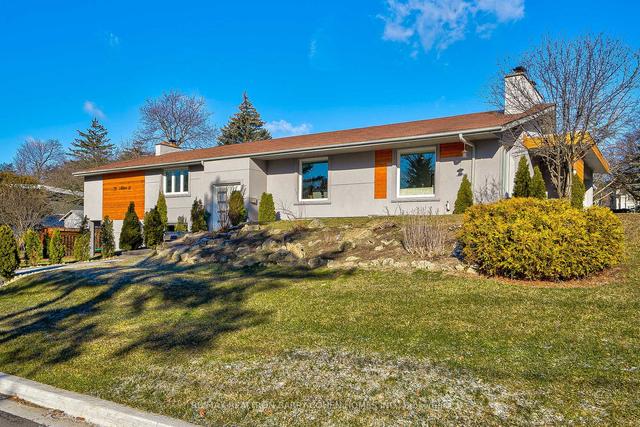 29 Artinger Crt, House detached with 3 bedrooms, 3 bathrooms and 8 parking in Toronto ON | Image 12