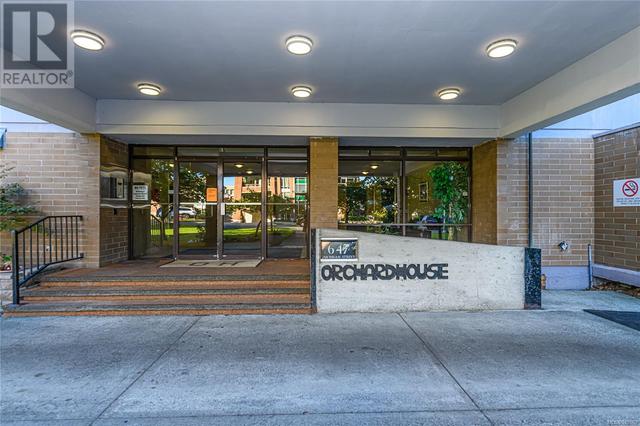 407 - 647 Michigan St, Condo with 1 bedrooms, 1 bathrooms and 1 parking in Victoria BC | Image 3