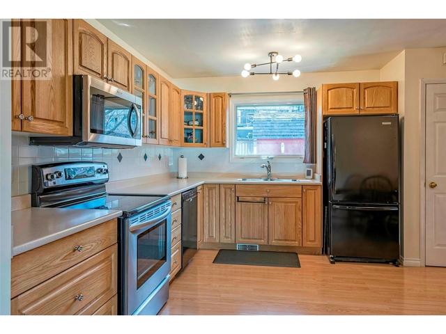 6548 Longacre Drive, House detached with 3 bedrooms, 2 bathrooms and 7 parking in Vernon BC | Image 10
