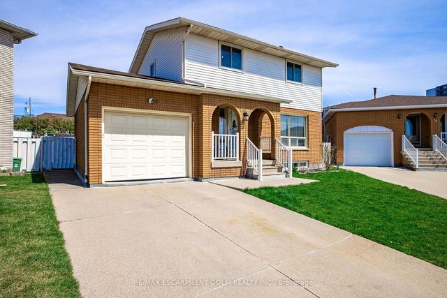 22 Crown Crt, House detached with 3 bedrooms, 2 bathrooms and 2 parking in Hamilton ON | Image 34