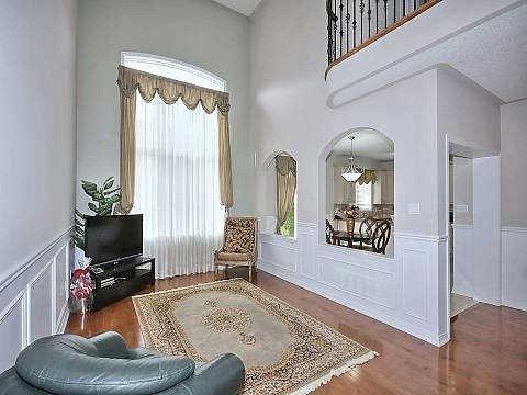 5 Oakford Dr, House detached with 4 bedrooms, 5 bathrooms and 4 parking in Markham ON | Image 4