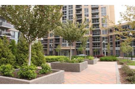 903 - 3 Michael Power Pl, Condo with 2 bedrooms, 2 bathrooms and 1 parking in Toronto ON | Image 1